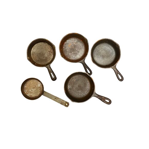 Vintage cast-iron pots five total used - Picture 2 of 3